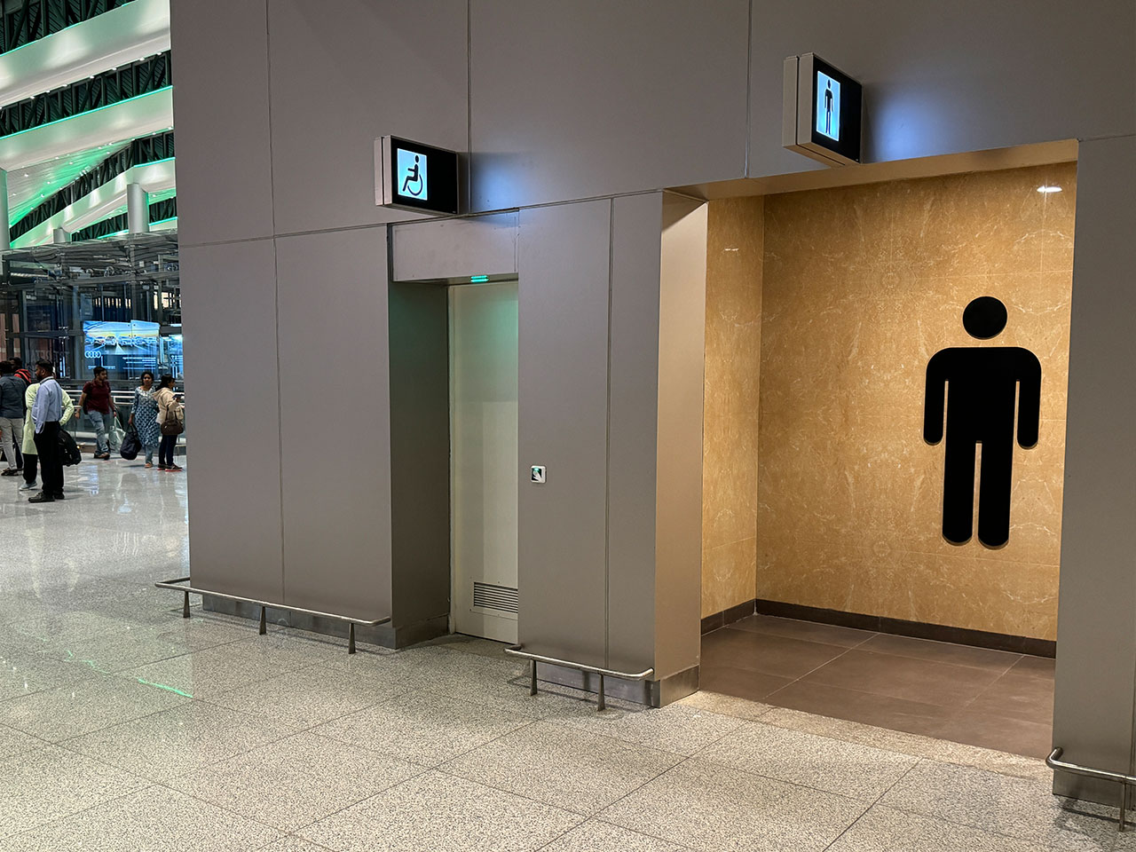 28 EvoDrive+ Automatic Sliding Doors Enhance Accessibility at Hyderabad International Airport